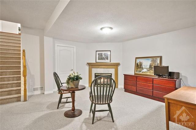 40 Sable Run Drive, Townhouse with 3 bedrooms, 3 bathrooms and 4 parking in Ottawa ON | Image 21