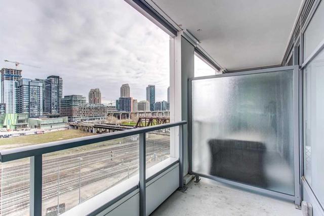503E - 576 Front St W, Condo with 2 bedrooms, 2 bathrooms and null parking in Toronto ON | Image 20
