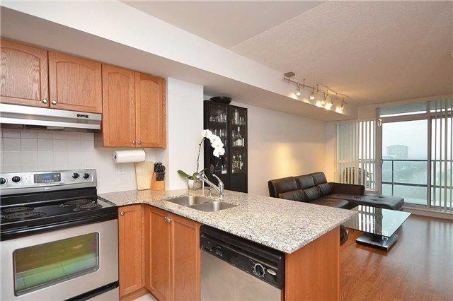 1605 - 220 Forum Dr, Condo with 2 bedrooms, 2 bathrooms and 1 parking in Mississauga ON | Image 11