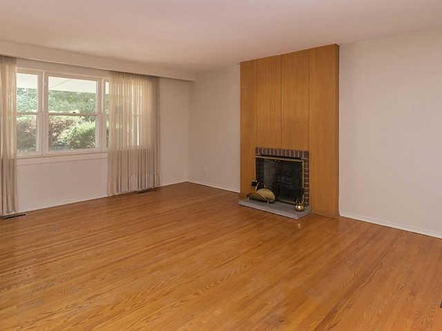 104 Freemont Ave, House detached with 3 bedrooms, 1 bathrooms and 2 parking in Toronto ON | Image 2