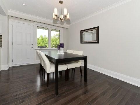 8 Tiffany Crt, House detached with 3 bedrooms, 2 bathrooms and 3 parking in Toronto ON | Image 8