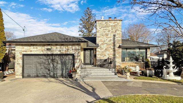 35 Walwyn Ave, House detached with 3 bedrooms, 3 bathrooms and 9 parking in Toronto ON | Image 1