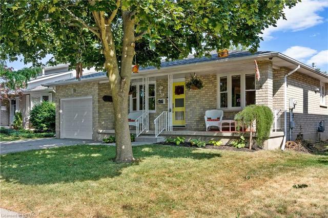 28 Blackfriar Lane, House detached with 2 bedrooms, 1 bathrooms and 3 parking in Brantford ON | Image 42