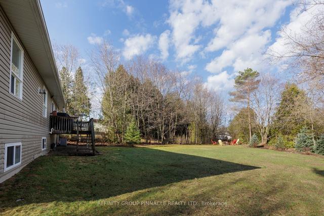 53 Parkhill Dr, House detached with 3 bedrooms, 2 bathrooms and 5 parking in Kawartha Lakes ON | Image 4