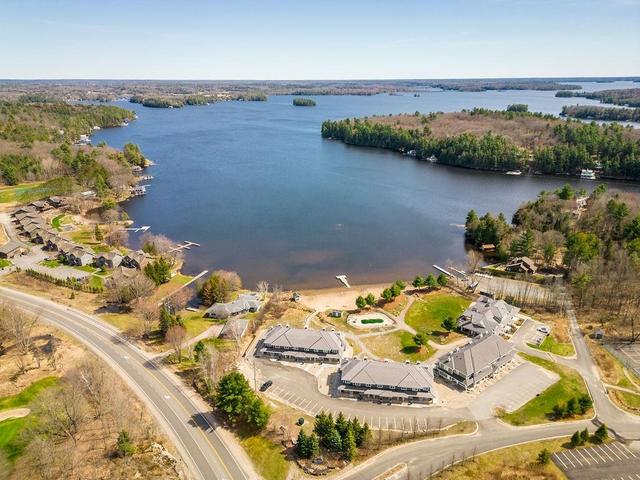 a105 - 1869 Highway 118 West Road, Condo with 2 bedrooms, 2 bathrooms and 2 parking in Muskoka Lakes ON | Image 40