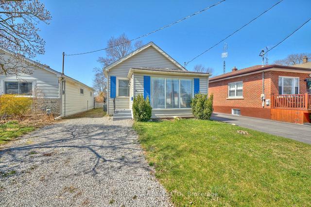 44 Churchill St, House detached with 3 bedrooms, 1 bathrooms and 4 parking in St. Catharines ON | Image 12