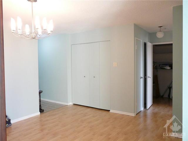 1701 - 158 Mcarthur Avenue, Condo with 2 bedrooms, 1 bathrooms and 1 parking in Ottawa ON | Image 5