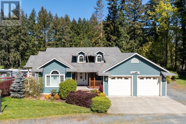 2049 Herd Rd, House detached with 5 bedrooms, 3 bathrooms and 6 parking in North Cowichan BC | Image 2