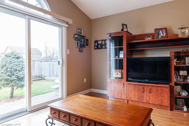 79 Gregory Crescent, House semidetached with 2 bedrooms, 2 bathrooms and 2 parking in Stratford ON | Image 17