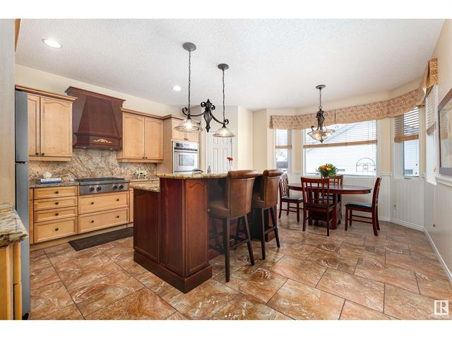 9717 95 St Nw, House detached with 6 bedrooms, 3 bathrooms and null parking in Edmonton AB | Image 11