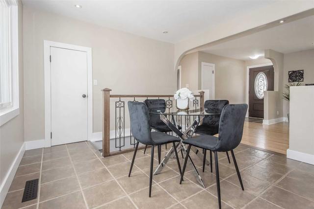 73 Christopher Dr, House detached with 2 bedrooms, 2 bathrooms and 3 parking in Cambridge ON | Image 32