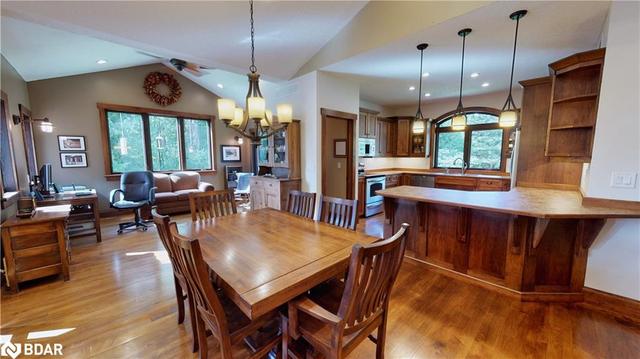 7351 Sideroad #12 Sideroad, House detached with 4 bedrooms, 2 bathrooms and 8 parking in Mapleton ON | Image 8