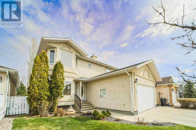 354 Fairmont Boulevard S, House detached with 5 bedrooms, 3 bathrooms and 4 parking in Lethbridge AB | Card Image