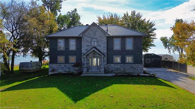 18574 Erie Shore Drive, House detached with 3 bedrooms, 2 bathrooms and 4 parking in Chatham Kent ON | Image 9