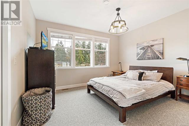 7739 Clark Dr, House detached with 4 bedrooms, 3 bathrooms and 3 parking in Lantzville BC | Image 21