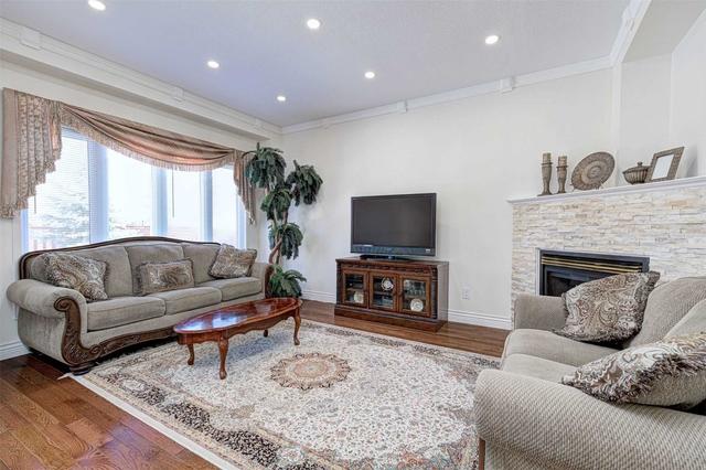 37 Clover St, House detached with 4 bedrooms, 4 bathrooms and 3 parking in Markham ON | Image 34