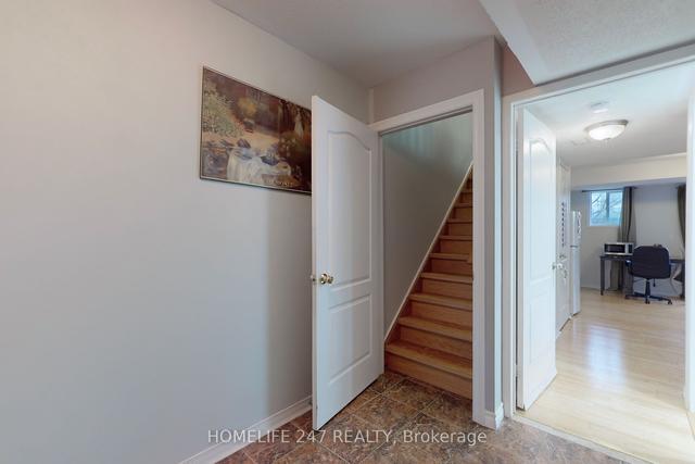 118 Jenkinson Way, Townhouse with 3 bedrooms, 3 bathrooms and 2 parking in Toronto ON | Image 9