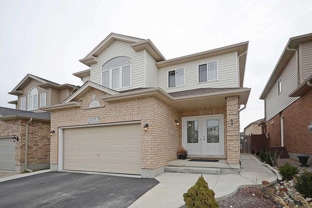 179 Curzon Cres, House detached with 4 bedrooms, 4 bathrooms and 4 parking in Guelph ON | Image 12