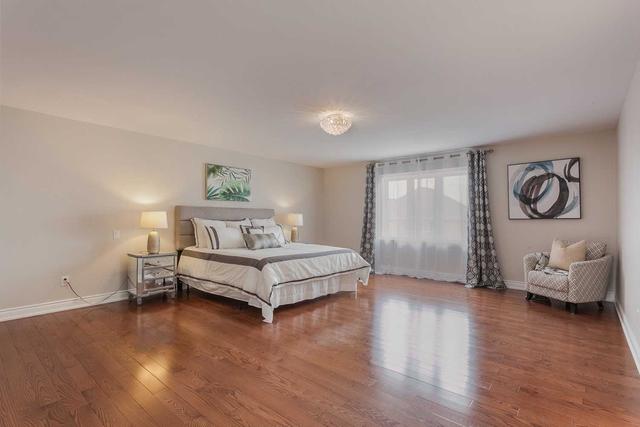 16 Danpatrick Dr, House detached with 4 bedrooms, 4 bathrooms and 5 parking in Richmond Hill ON | Image 18