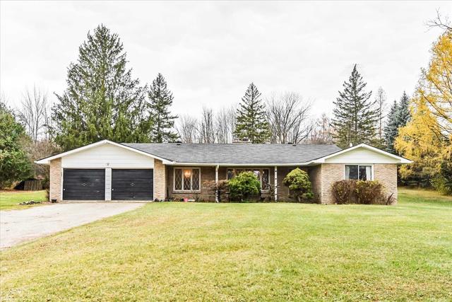 2216 Olde Base Line Rd, House detached with 3 bedrooms, 2 bathrooms and 17 parking in Caledon ON | Image 11