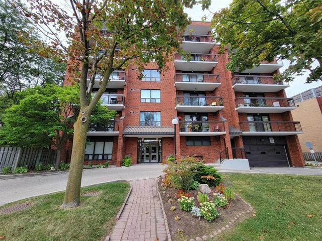 304 - 3734 St. Clair Ave E, Condo with 2 bedrooms, 2 bathrooms and 1 parking in Toronto ON | Card Image