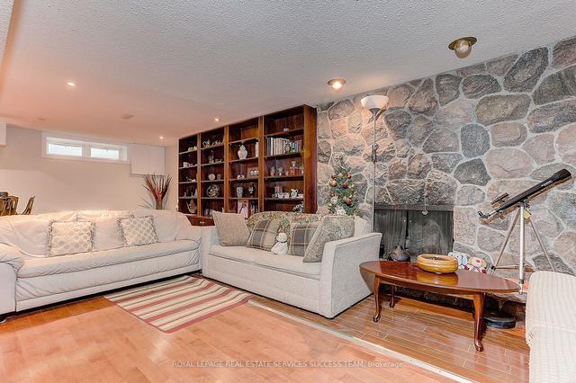 85 Endsleigh Cres, House detached with 4 bedrooms, 4 bathrooms and 4 parking in Toronto ON | Image 21