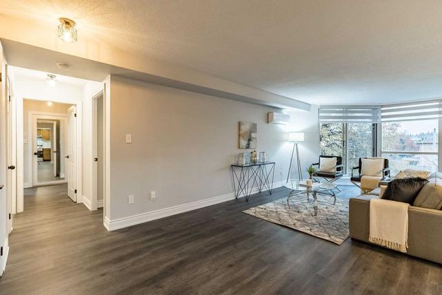 202 - 26 Hall Rd, Condo with 2 bedrooms, 2 bathrooms and 1 parking in Halton Hills ON | Image 4