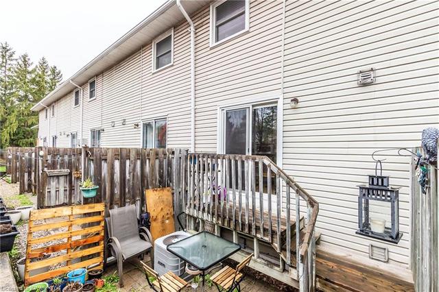 18 - 465 Beechwood Place, House attached with 2 bedrooms, 1 bathrooms and 2 parking in Waterloo ON | Image 29