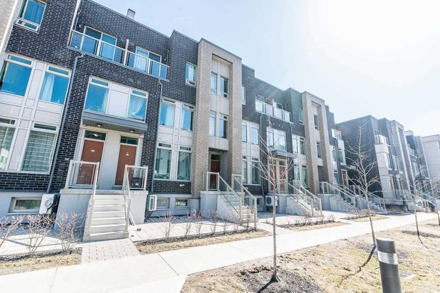 246 - 19 Applewood Lane, Townhouse with 3 bedrooms, 3 bathrooms and 1 parking in Toronto ON | Image 12