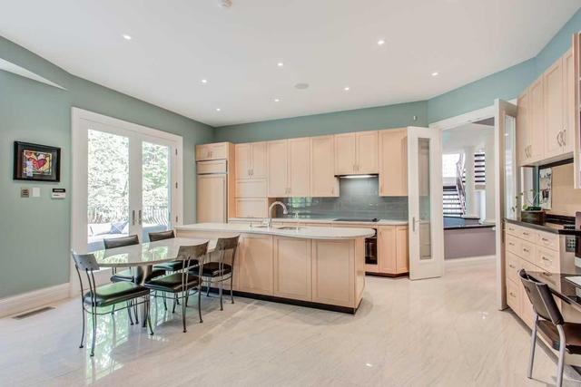 10 Alexandra Wood, House detached with 6 bedrooms, 11 bathrooms and 4 parking in Toronto ON | Image 8