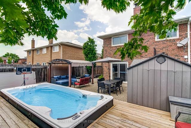 15 Marilyn Pl, House semidetached with 3 bedrooms, 3 bathrooms and 2 parking in Vaughan ON | Image 31