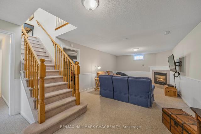186 Columbia Rd, House detached with 2 bedrooms, 3 bathrooms and 6 parking in Barrie ON | Image 17