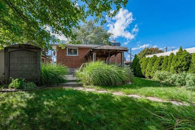 867 Upper Sherman Ave, House detached with 2 bedrooms, 2 bathrooms and 8 parking in Hamilton ON | Image 35