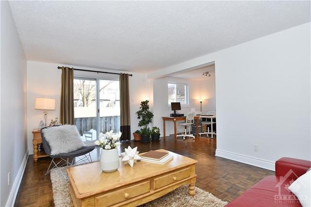 207 Ridgepark Private, Townhouse with 3 bedrooms, 3 bathrooms and 1 parking in Ottawa ON | Image 14