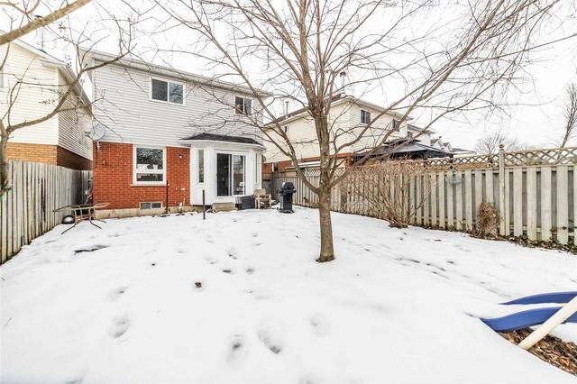 3 Moyse Dr, House detached with 3 bedrooms, 2 bathrooms and 3 parking in Clarington ON | Image 3