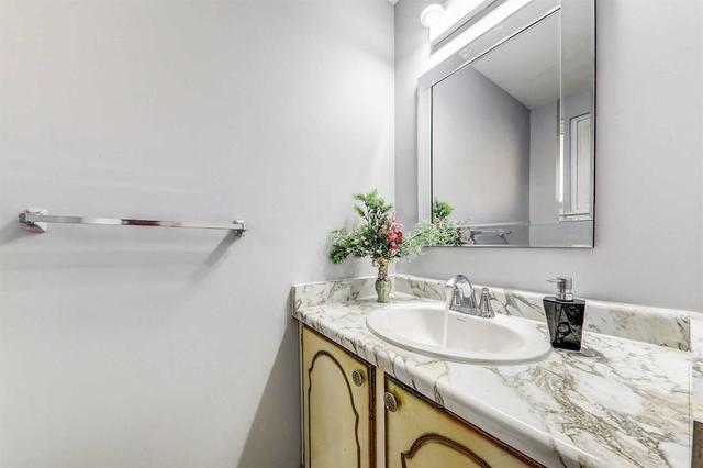 28 - 101 Dundalk Dr, Townhouse with 3 bedrooms, 3 bathrooms and 3 parking in Toronto ON | Image 8