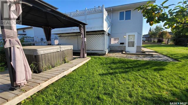5 Marion Crescent, House detached with 4 bedrooms, 3 bathrooms and null parking in Meadow Lake SK | Image 40