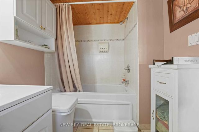 19 Gidley Tpke, House detached with 1 bedrooms, 1 bathrooms and 4 parking in Georgian Bay ON | Image 22