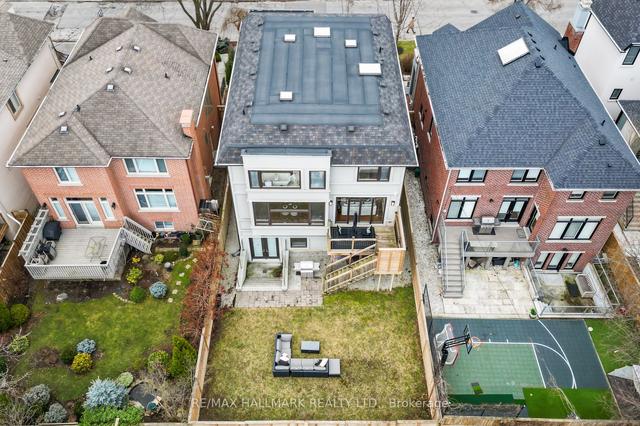 534 Douglas Ave, House detached with 4 bedrooms, 5 bathrooms and 6 parking in Toronto ON | Image 31