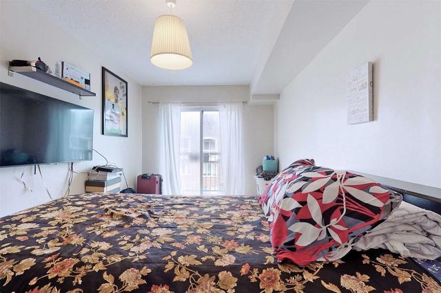 235 - 25 Turntable Cres, Townhouse with 3 bedrooms, 2 bathrooms and 1 parking in Toronto ON | Image 15