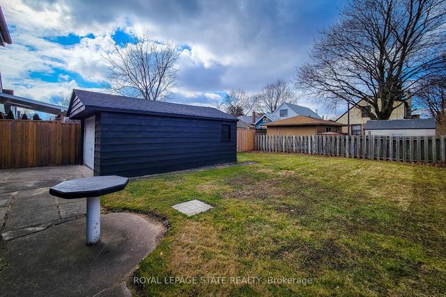 208 Holmesdale Ave, House detached with 4 bedrooms, 3 bathrooms and 5 parking in Hamilton ON | Image 38