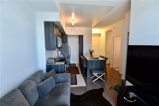 1002 - 2756 Old Leslie St, Condo with 1 bedrooms, 1 bathrooms and 1 parking in Toronto ON | Image 4