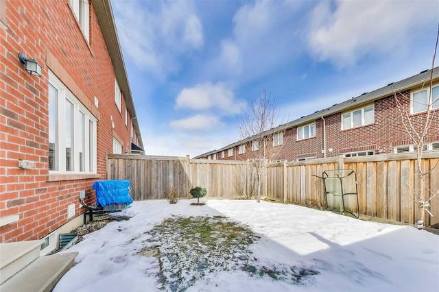 1037 Diefenbaker St, House attached with 3 bedrooms, 3 bathrooms and 3 parking in Milton ON | Image 33