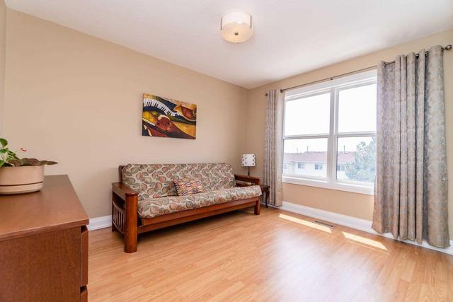 78 Morley Cres, Townhouse with 3 bedrooms, 2 bathrooms and 1 parking in Brampton ON | Image 17