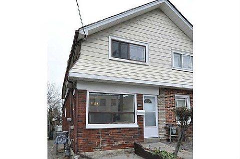 2127 Dufferin St, House semidetached with 3 bedrooms, 2 bathrooms and 1 parking in Toronto ON | Image 1