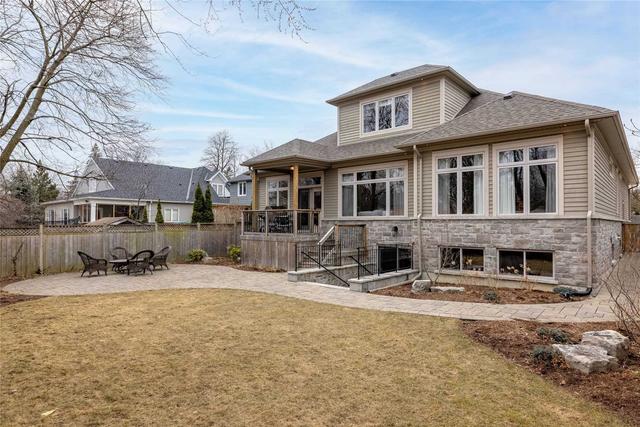 28 Highland Rd, House detached with 4 bedrooms, 4 bathrooms and 6 parking in Oakville ON | Image 21