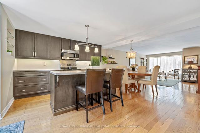 2 - 2050 Brant St, Townhouse with 3 bedrooms, 4 bathrooms and 2 parking in Burlington ON | Image 37