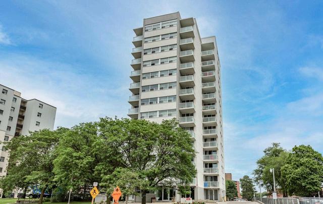 204 - 2345 Confederation Pkwy, Condo with 3 bedrooms, 2 bathrooms and 1 parking in Mississauga ON | Image 12