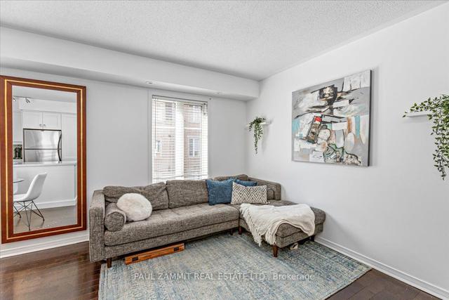 838 - 46 Western Battery Rd, Townhouse with 2 bedrooms, 2 bathrooms and 1 parking in Toronto ON | Image 2