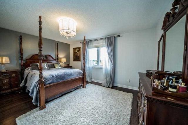 89 Maple Ridge Cres, House detached with 4 bedrooms, 4 bathrooms and 3 parking in Markham ON | Image 10